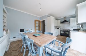 Kitchen Diner angle 2- click for photo gallery